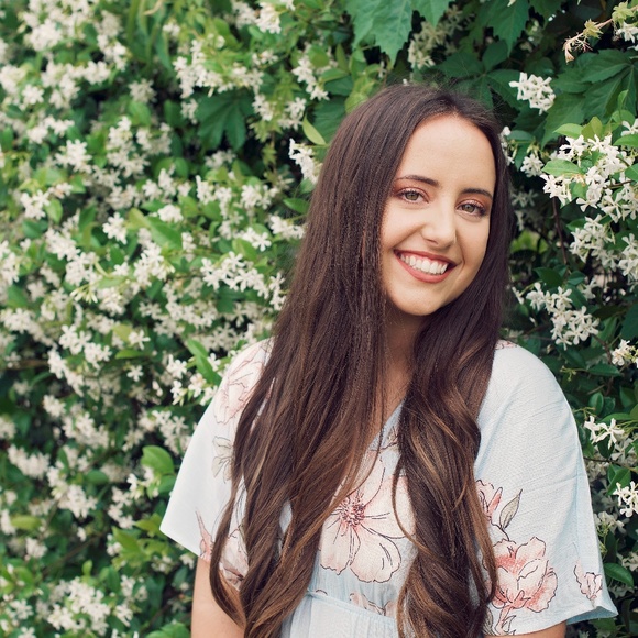 Meet your Posher,  Zoe - Picture 1 of 7
